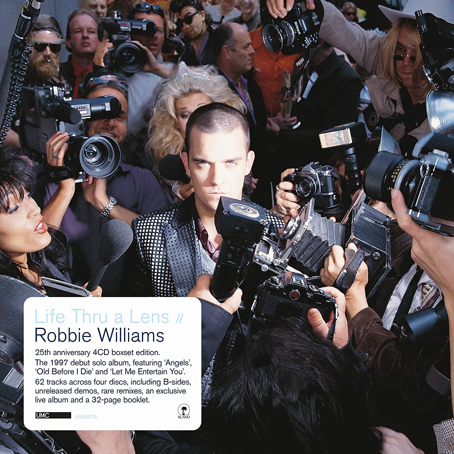 Robbie Williams Quote: “I'm really, really enjoying myself, I seem