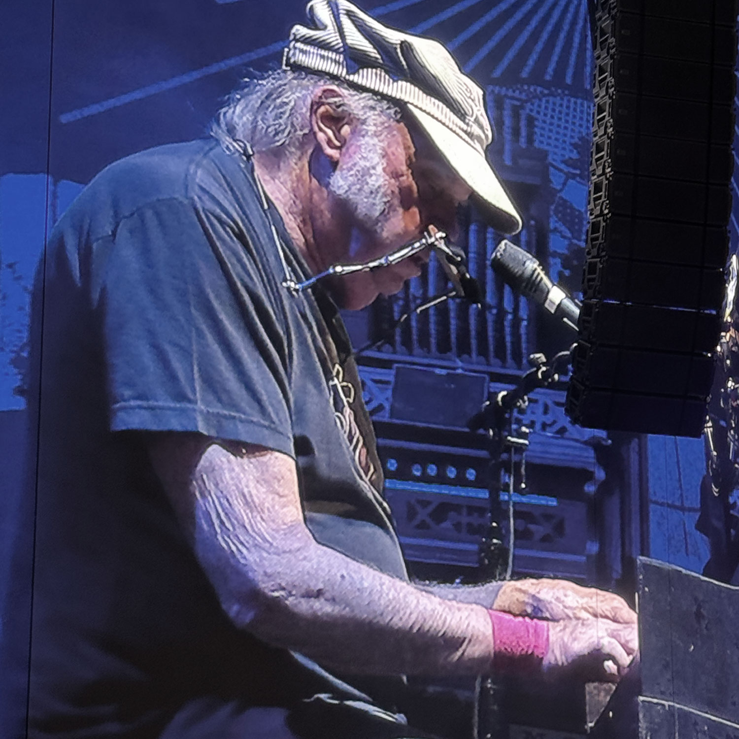 Saturday Deluxe / Neil Young at BST Hyde Park review